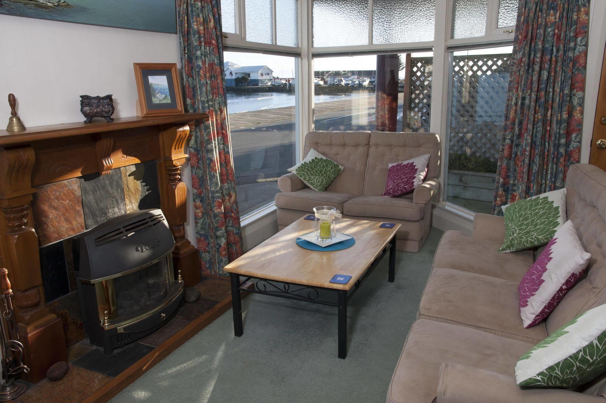 Plimmerton Moana Lodge מראה חיצוני תמונה
